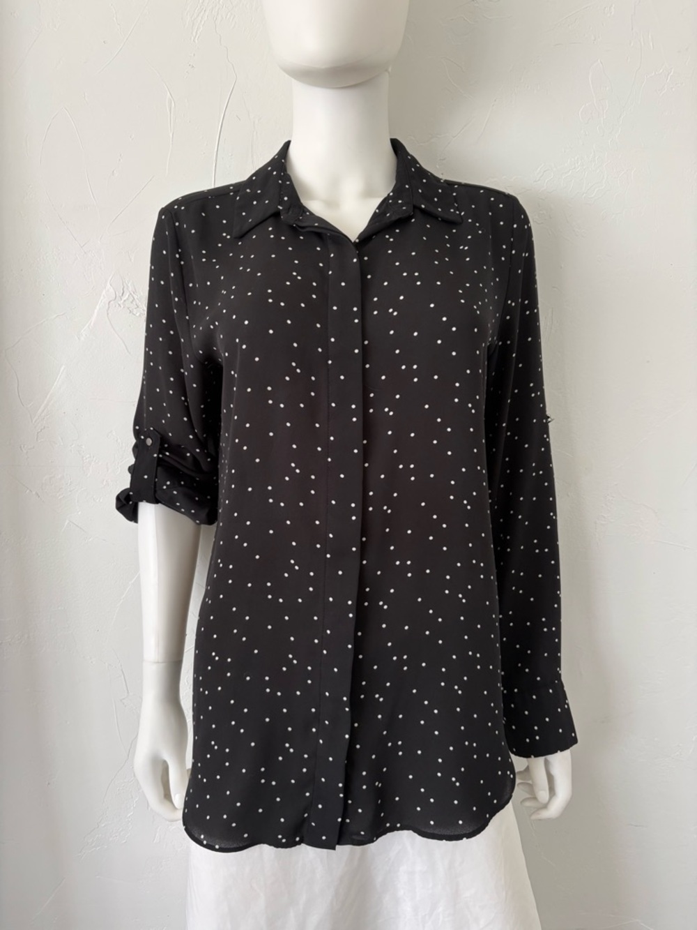 Mossimo Supply Co. Black Button-Down Shirt with White Polka Dots